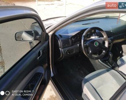 Бежевый Шкода Октавия, объемом двигателя 1.6 л и пробегом 202 тыс. км за 4999 $, фото 12 на Automoto.ua