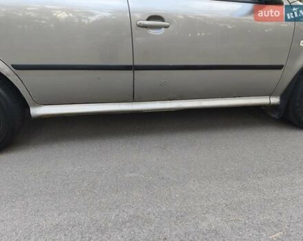 Бежевый Шкода Октавия, объемом двигателя 1.9 л и пробегом 275 тыс. км за 3300 $, фото 2 на Automoto.ua