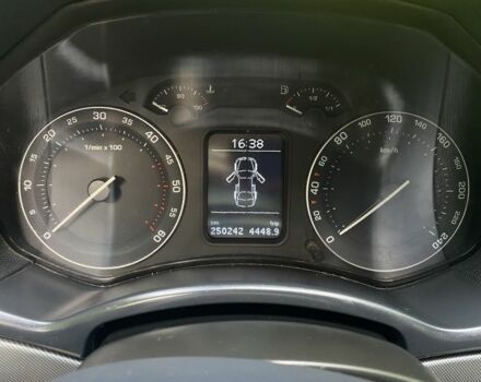 Бежевый Шкода Октавия, объемом двигателя 1.9 л и пробегом 250 тыс. км за 5100 $, фото 5 на Automoto.ua