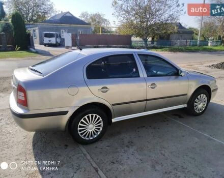 Бежевый Шкода Октавия, объемом двигателя 1.6 л и пробегом 202 тыс. км за 4999 $, фото 2 на Automoto.ua