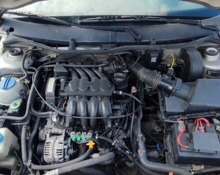 Бежевый Шкода Октавия, объемом двигателя 1.6 л и пробегом 390 тыс. км за 4150 $, фото 5 на Automoto.ua