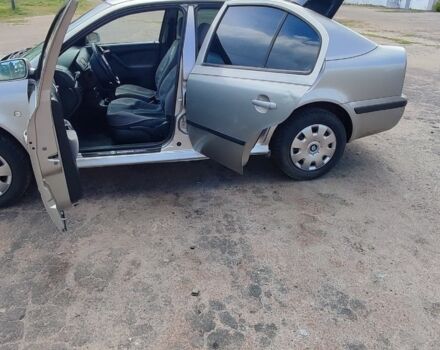 Бежевый Шкода Октавия, объемом двигателя 1.6 л и пробегом 390 тыс. км за 4150 $, фото 3 на Automoto.ua