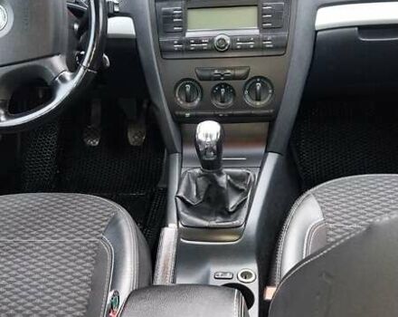 Бежевый Шкода Октавия, объемом двигателя 1.6 л и пробегом 248 тыс. км за 6300 $, фото 3 на Automoto.ua