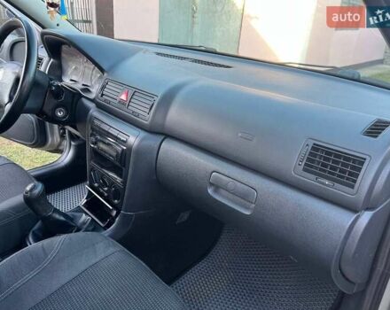 Бежевый Шкода Октавия, объемом двигателя 1.6 л и пробегом 387 тыс. км за 4600 $, фото 15 на Automoto.ua