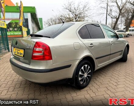 Бежевый Шкода Октавия, объемом двигателя 2 л и пробегом 298 тыс. км за 5300 $, фото 5 на Automoto.ua