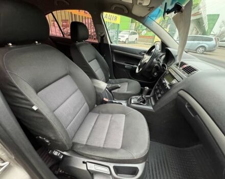 Бежевый Шкода Октавия, объемом двигателя 2 л и пробегом 298 тыс. км за 5300 $, фото 11 на Automoto.ua