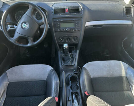 Бежевый Шкода Октавия, объемом двигателя 1.9 л и пробегом 325 тыс. км за 2650 $, фото 5 на Automoto.ua