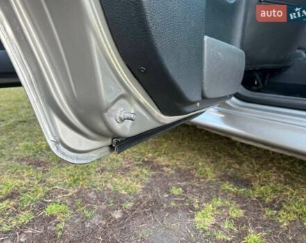 Бежевый Шкода Октавия, объемом двигателя 1.6 л и пробегом 387 тыс. км за 4600 $, фото 23 на Automoto.ua