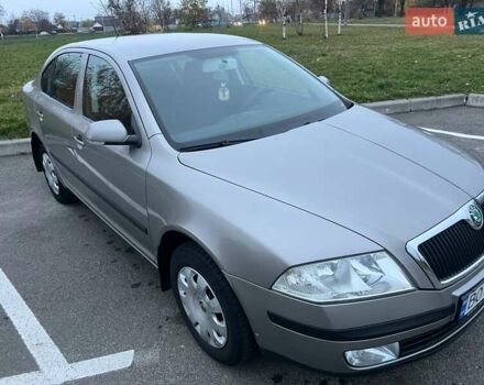 Бежевий Шкода Октавія, об'ємом двигуна 1.6 л та пробігом 224 тис. км за 6300 $, фото 4 на Automoto.ua