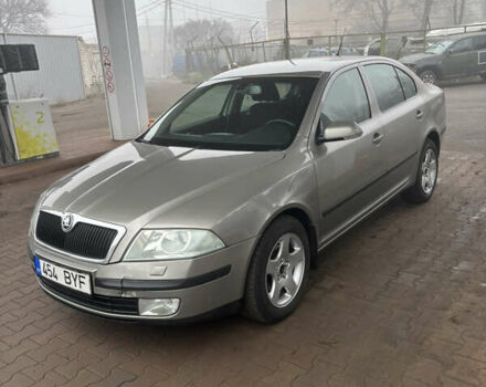 Бежевый Шкода Октавия, объемом двигателя 2.01 л и пробегом 200 тыс. км за 4100 $, фото 2 на Automoto.ua