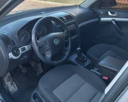 Бежевий Шкода Октавія, об'ємом двигуна 1.6 л та пробігом 306 тис. км за 4100 $, фото 1 на Automoto.ua