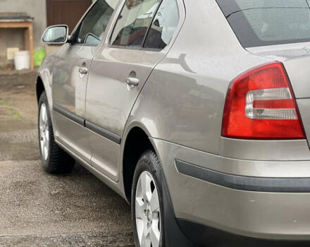 Бежевый Шкода Октавия, объемом двигателя 1.6 л и пробегом 240 тыс. км за 5300 $, фото 5 на Automoto.ua