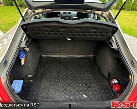 Бежевий Шкода Октавія, об'ємом двигуна 1.6 л та пробігом 206 тис. км за 6450 $, фото 11 на Automoto.ua