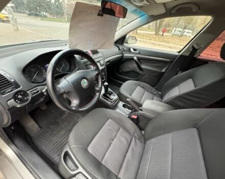 Бежевый Шкода Октавия, объемом двигателя 2 л и пробегом 298 тыс. км за 5300 $, фото 8 на Automoto.ua