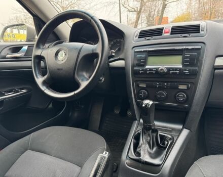 Бежевый Шкода Октавия, объемом двигателя 2 л и пробегом 298 тыс. км за 5300 $, фото 12 на Automoto.ua