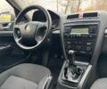 Бежевый Шкода Октавия, объемом двигателя 2 л и пробегом 298 тыс. км за 5300 $, фото 12 на Automoto.ua