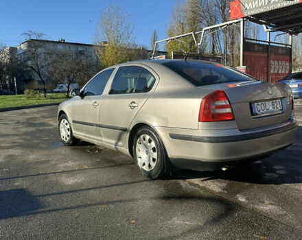 Бежевый Шкода Октавия, объемом двигателя 1.9 л и пробегом 325 тыс. км за 2650 $, фото 3 на Automoto.ua