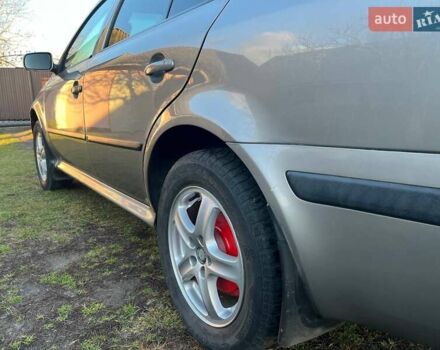 Бежевый Шкода Октавия, объемом двигателя 1.6 л и пробегом 387 тыс. км за 4600 $, фото 10 на Automoto.ua