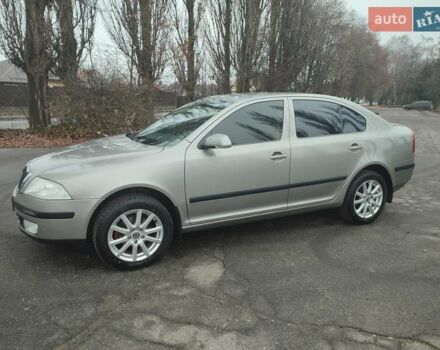 Бежевый Шкода Октавия, объемом двигателя 1.6 л и пробегом 220 тыс. км за 6650 $, фото 2 на Automoto.ua