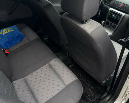 Бежевый Шкода Октавия, объемом двигателя 0 л и пробегом 279 тыс. км за 5699 $, фото 15 на Automoto.ua