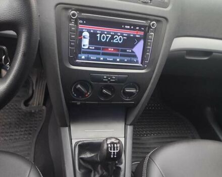 Бежевый Шкода Октавия, объемом двигателя 1.6 л и пробегом 220 тыс. км за 6650 $, фото 24 на Automoto.ua