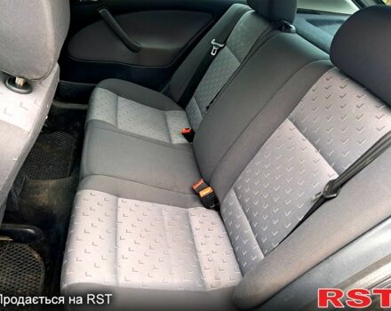 Бежевый Шкода Октавия, объемом двигателя 1.6 л и пробегом 232 тыс. км за 7200 $, фото 5 на Automoto.ua