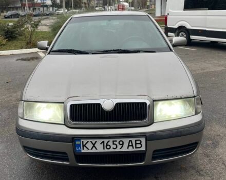 Бежевый Шкода Октавия, объемом двигателя 1.6 л и пробегом 256 тыс. км за 4500 $, фото 2 на Automoto.ua