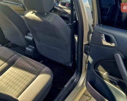 Бежевий Шкода Октавія, об'ємом двигуна 1.6 л та пробігом 227 тис. км за 7100 $, фото 26 на Automoto.ua