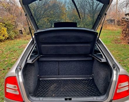 Бежевый Шкода Октавия, объемом двигателя 1.6 л и пробегом 232 тыс. км за 7200 $, фото 4 на Automoto.ua