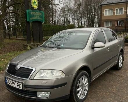 Бежевый Шкода Октавия, объемом двигателя 1.9 л и пробегом 322 тыс. км за 4750 $, фото 4 на Automoto.ua