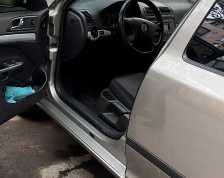 Бежевий Шкода Октавія, об'ємом двигуна 1.6 л та пробігом 225 тис. км за 5400 $, фото 8 на Automoto.ua