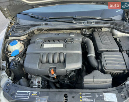 Бежевый Шкода Октавия, объемом двигателя 1.6 л и пробегом 319 тыс. км за 6299 $, фото 8 на Automoto.ua