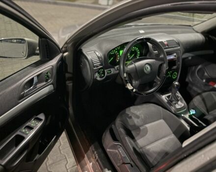 Бежевый Шкода Октавия, объемом двигателя 1.9 л и пробегом 300 тыс. км за 2850 $, фото 11 на Automoto.ua