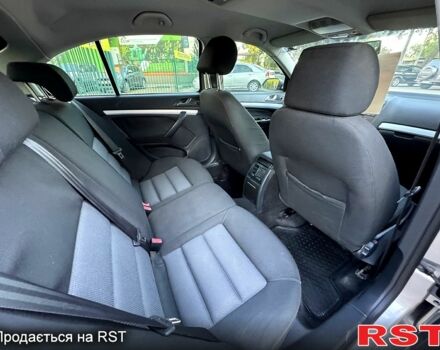 Бежевий Шкода Октавія, об'ємом двигуна 1.6 л та пробігом 207 тис. км за 6750 $, фото 3 на Automoto.ua