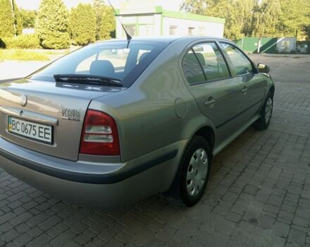 Бежевый Шкода Октавия, объемом двигателя 1.6 л и пробегом 220 тыс. км за 4900 $, фото 1 на Automoto.ua