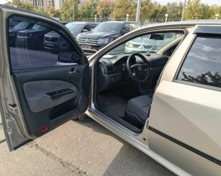 Бежевый Шкода Октавия, объемом двигателя 1.6 л и пробегом 297 тыс. км за 4290 $, фото 17 на Automoto.ua