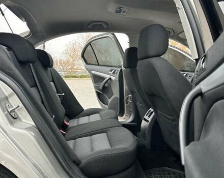 Бежевый Шкода Октавия, объемом двигателя 1.6 л и пробегом 226 тыс. км за 5999 $, фото 3 на Automoto.ua