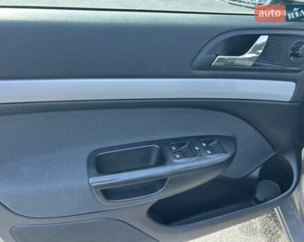 Бежевый Шкода Октавия, объемом двигателя 1.6 л и пробегом 319 тыс. км за 6299 $, фото 12 на Automoto.ua