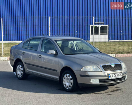 Бежевый Шкода Октавия, объемом двигателя 1.6 л и пробегом 319 тыс. км за 6299 $, фото 2 на Automoto.ua