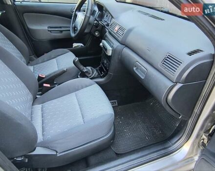 Бежевый Шкода Октавия, объемом двигателя 1.4 л и пробегом 157 тыс. км за 5400 $, фото 3 на Automoto.ua