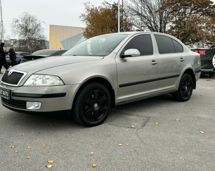Бежевий Шкода Октавія, об'ємом двигуна 1.6 л та пробігом 226 тис. км за 5900 $, фото 3 на Automoto.ua