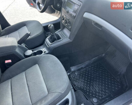 Бежевый Шкода Октавия, объемом двигателя 1.6 л и пробегом 319 тыс. км за 6299 $, фото 18 на Automoto.ua