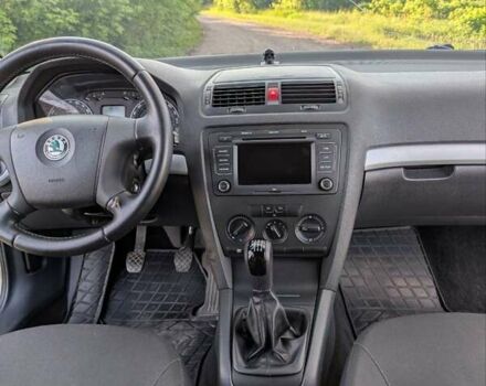 Бежевый Шкода Октавия, объемом двигателя 1.98 л и пробегом 230 тыс. км за 6200 $, фото 8 на Automoto.ua