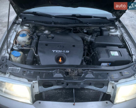 Бежевый Шкода Октавия, объемом двигателя 1.9 л и пробегом 261 тыс. км за 5499 $, фото 17 на Automoto.ua