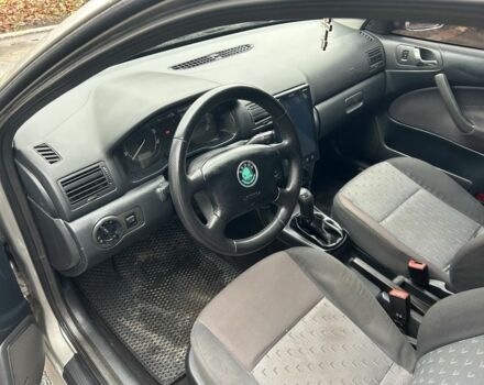 Бежевий Шкода Октавія, об'ємом двигуна 1.6 л та пробігом 225 тис. км за 5200 $, фото 10 на Automoto.ua