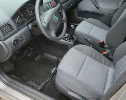 Бежевий Шкода Октавія, об'ємом двигуна 1.9 л та пробігом 60 тис. км за 8999 $, фото 16 на Automoto.ua