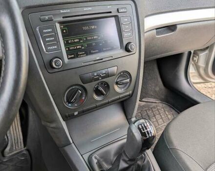 Бежевый Шкода Октавия, объемом двигателя 1.98 л и пробегом 230 тыс. км за 6200 $, фото 27 на Automoto.ua