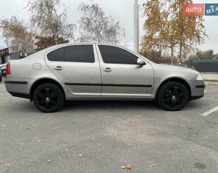 Бежевый Шкода Октавия, объемом двигателя 1.6 л и пробегом 226 тыс. км за 5999 $, фото 13 на Automoto.ua