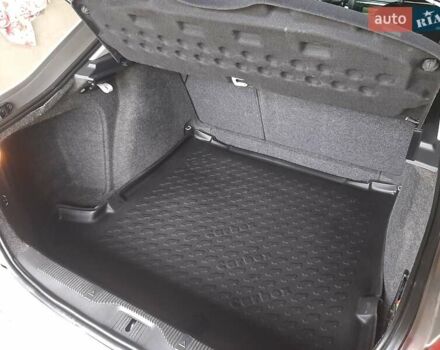 Бежевый Шкода Октавия, объемом двигателя 1.6 л и пробегом 140 тыс. км за 6500 $, фото 7 на Automoto.ua