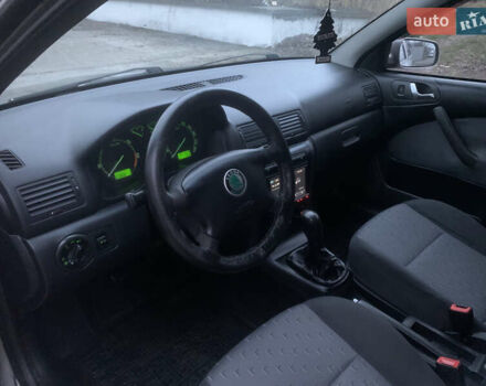 Бежевый Шкода Октавия, объемом двигателя 1.9 л и пробегом 261 тыс. км за 5499 $, фото 4 на Automoto.ua